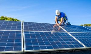 Installation et mise en production des panneaux solaires photovoltaïques à Brionne